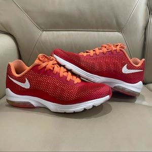 Nike Air Max Invigor SE University Red/White Men's